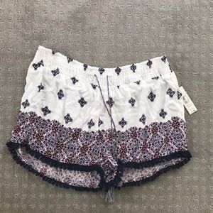 Beachey flows shorts